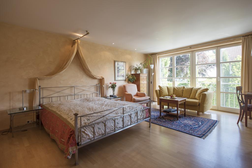 Artvilla Am See - Offen April Bis 18 Oktober 2025 Radolfzell am Bodensee Δωμάτιο φωτογραφία